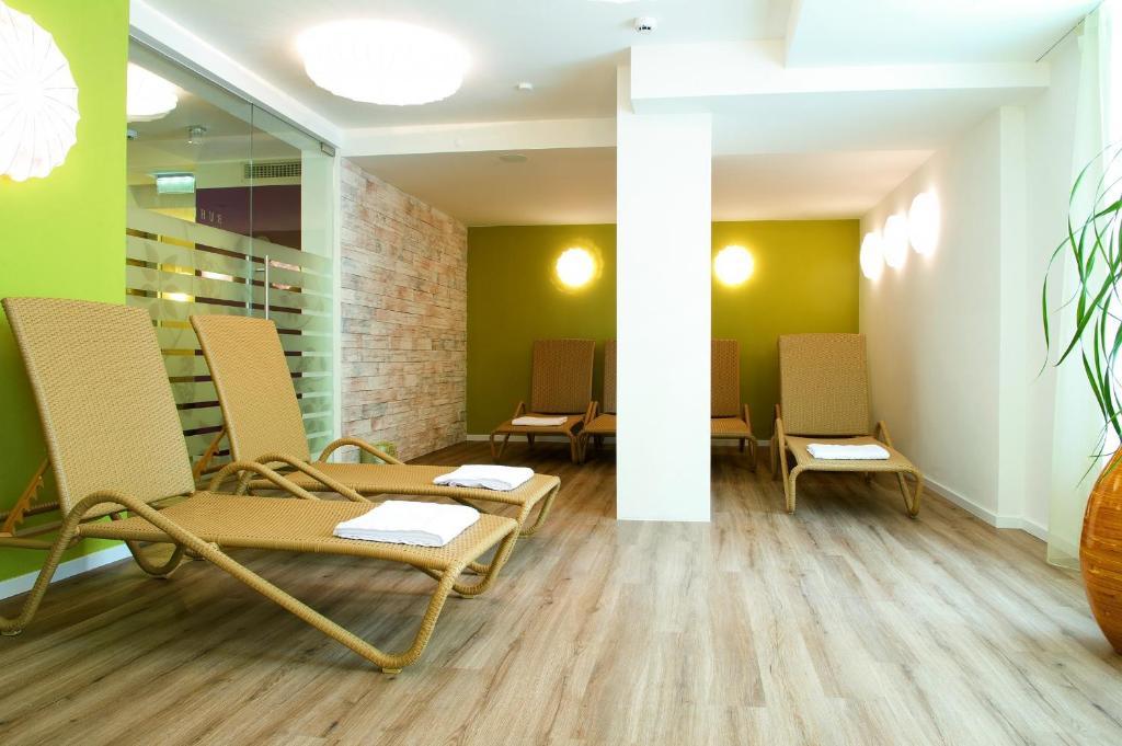 Hotel Holunderhof Лиенц Екстериор снимка
